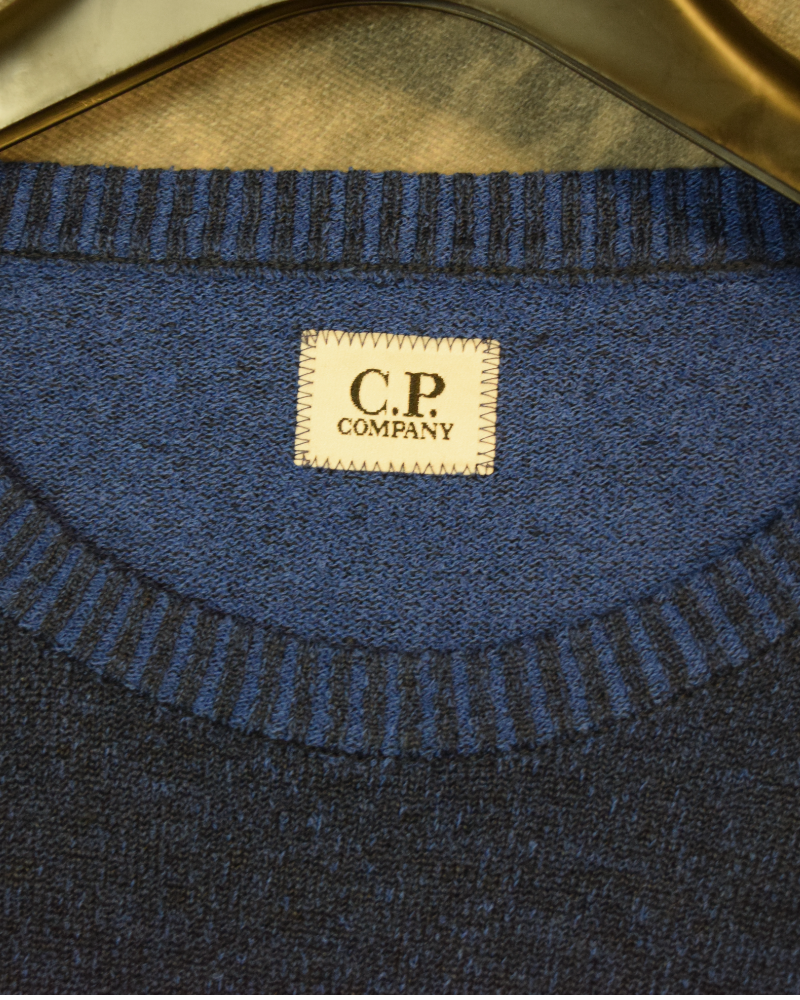 Stone Island Lens Lightweight Knit blue detail view