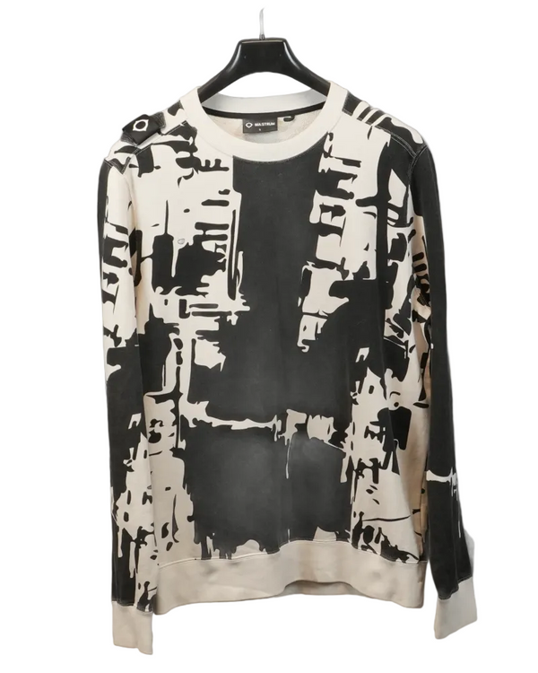 MA strum Over Camo Print Crewneck Sweatshirt Black and White front view