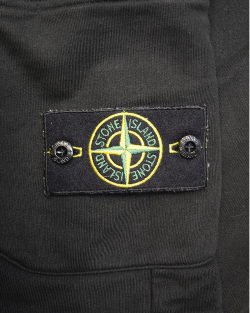 Stone Island Jogger Bermuda Shorts Black detail view