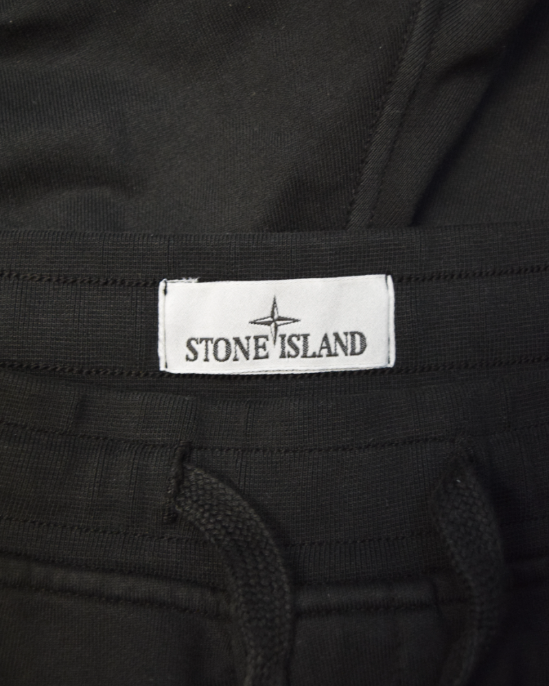 Stone Island Jogger Bermuda Shorts Black detail view
