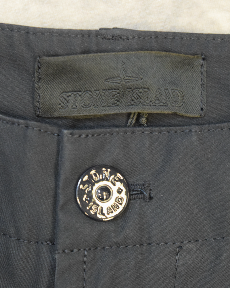 Stone Island Ghost Cargos Navy Blue detail view
