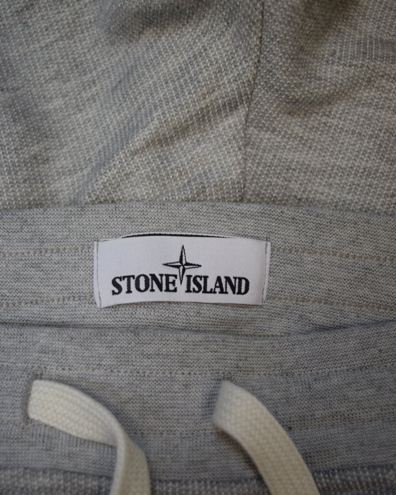 Stone island Jogger Shorts Grey detail view