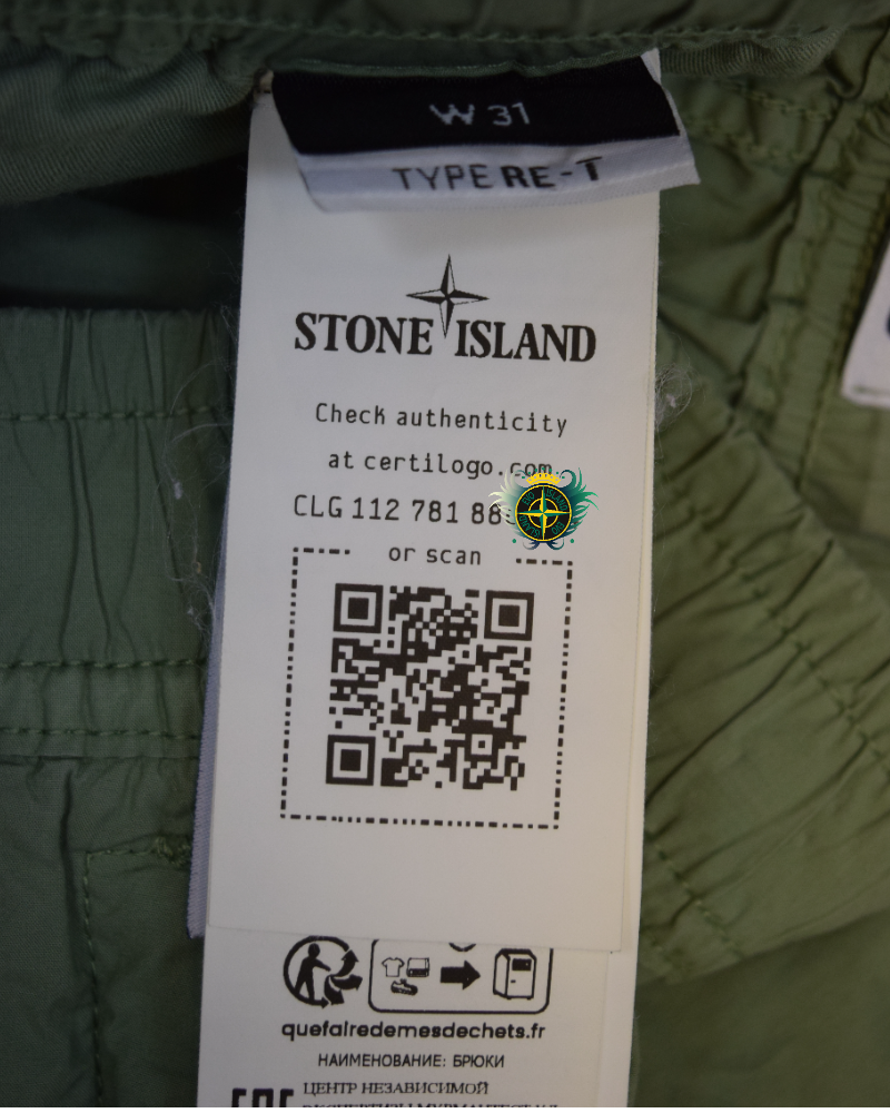 Stone Island Lightweight Cuffed Cargos Green detail view