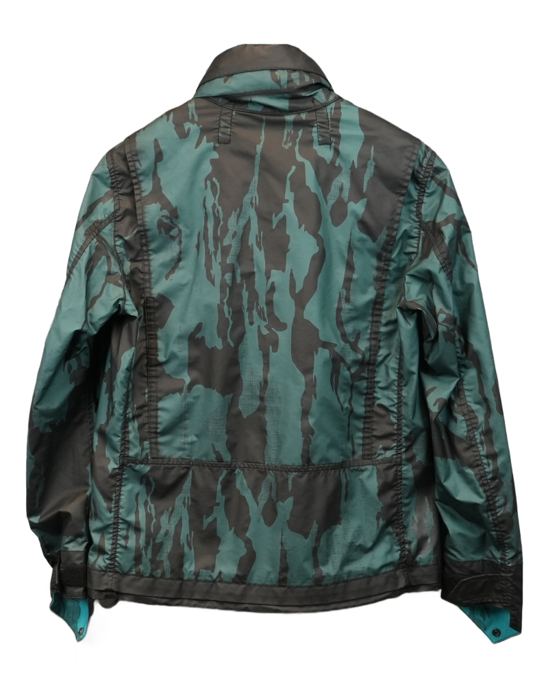 Stone Island Raso Gommato Reverse Colour Process Jacket Black And Green detail view