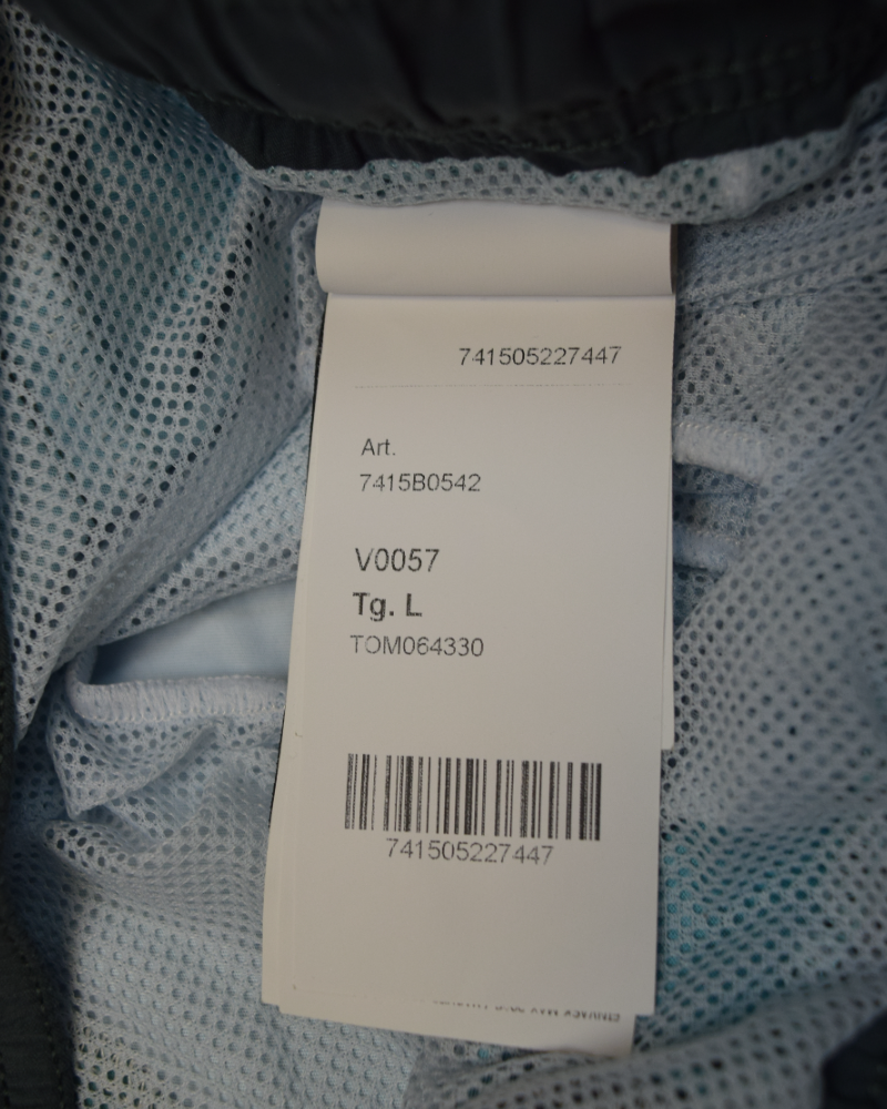 Stone Island Gradiant fade swim shorts Green detail view