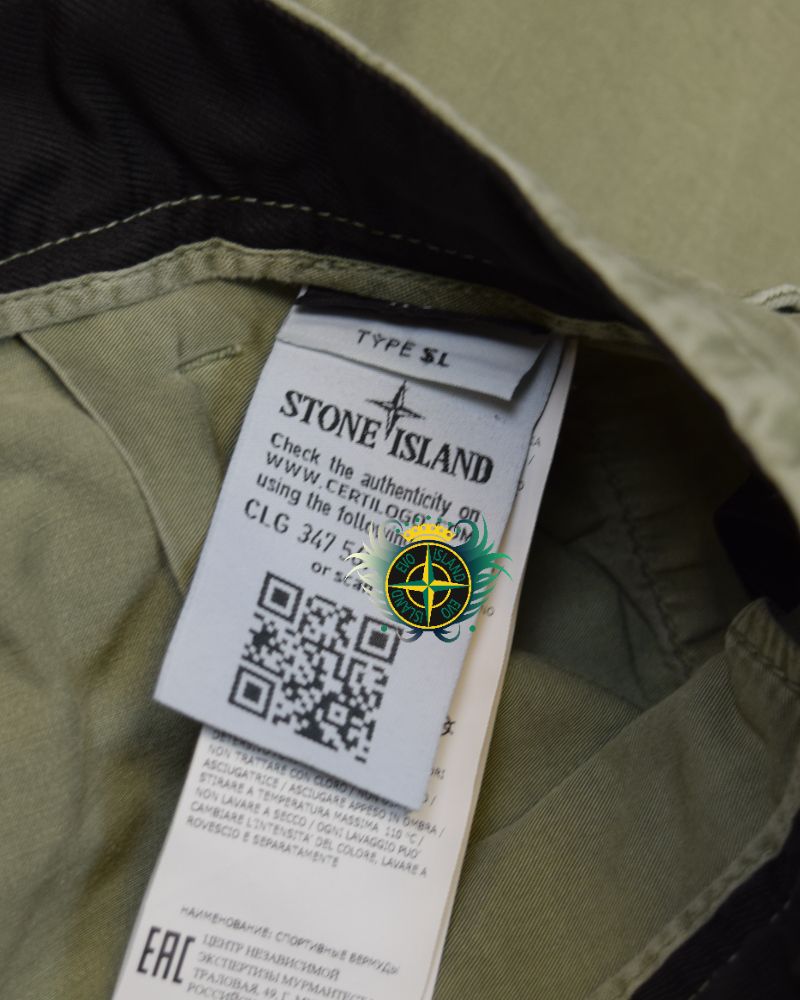 Stone Island Old Effect Cargo short Sage Green detail view