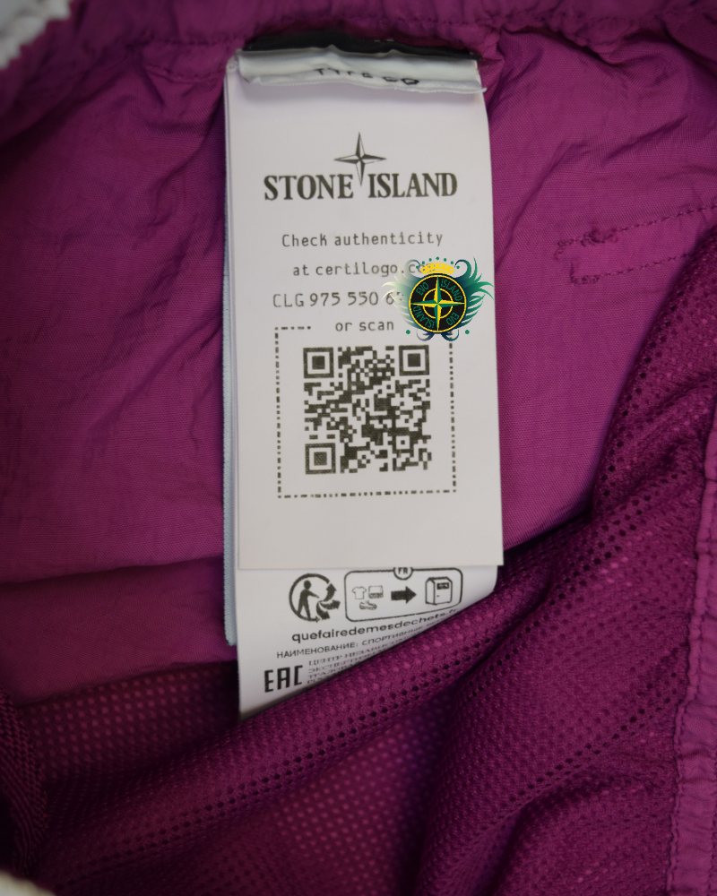 Stone Island Marina Prismatic Shorts Purple detail view