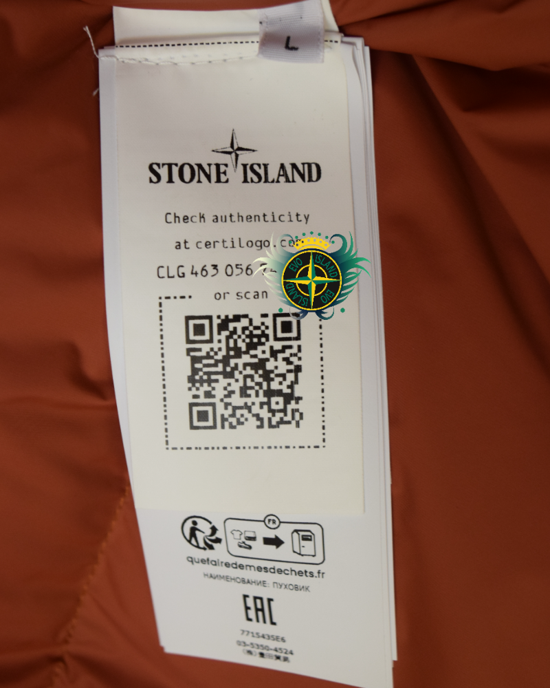 Stone island Heritage Camo Ripstop Nylon Down Jacket Dark Camo detail view