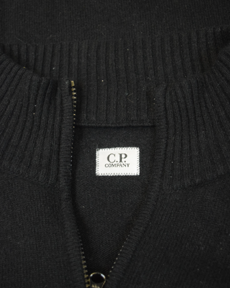 C.P. Company Full Zip Lense Knit Black detail view