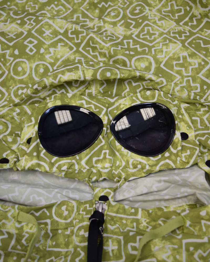 C.P. Company Flatt Nylon Goggle Jacket Green detail view