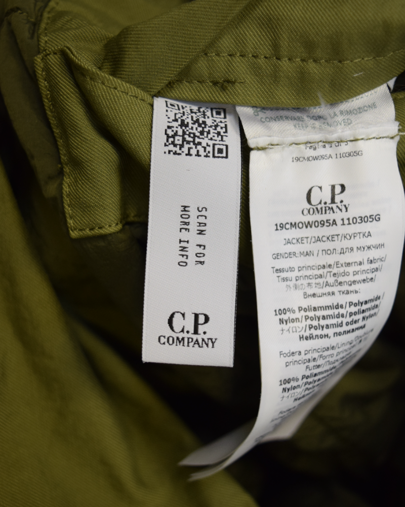 C.P Company Twill HD Parka Green detail view