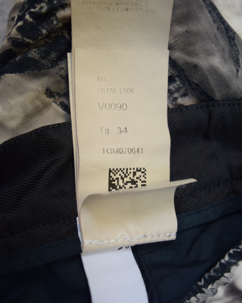 Stone island X Snowbeast Custom Cargo Shorts detail view