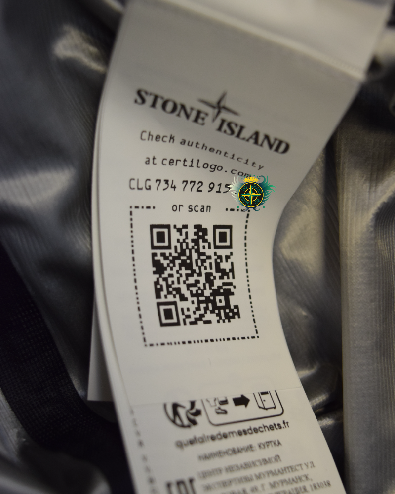 Stone Island Metalic Run Proof Nylon Metal Jacket Black detail view