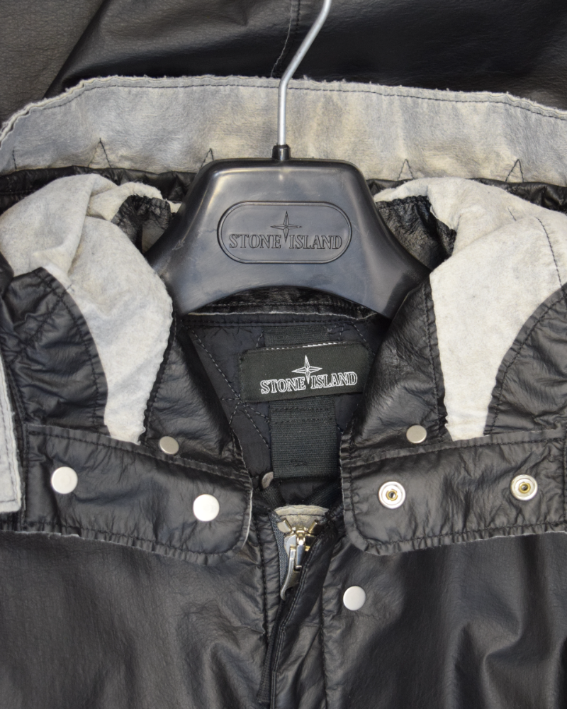 Stone island Shadow Project Poly Hide 2L Black detail view
