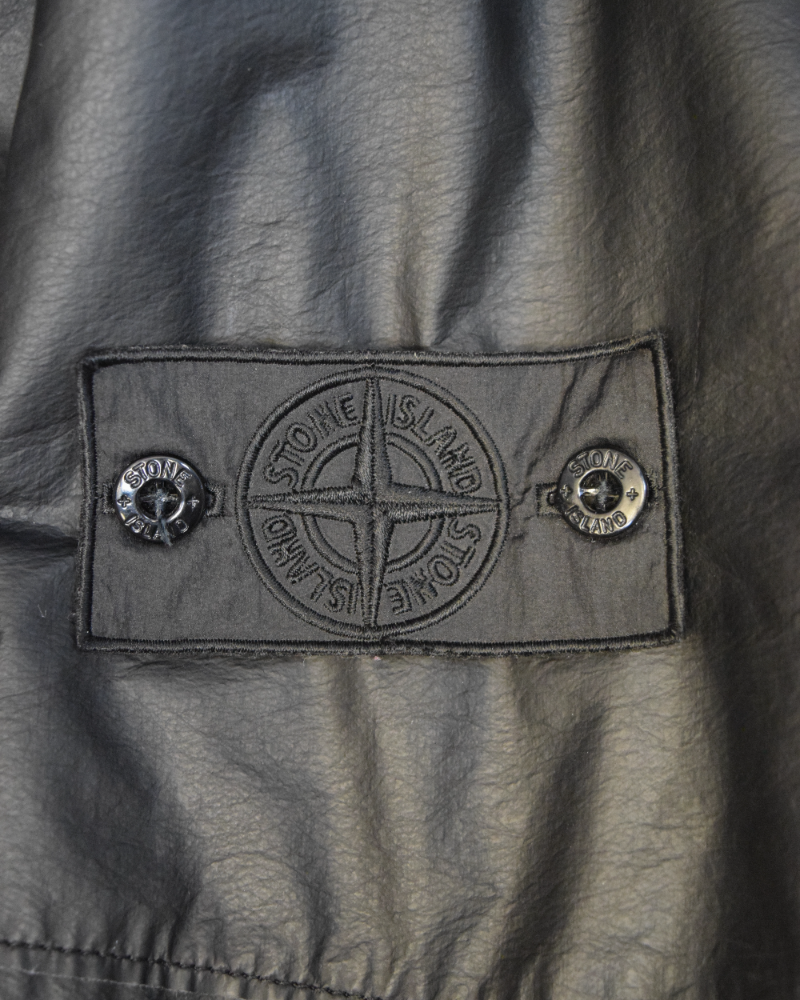 Stone island Shadow Project Poly Hide 2L Black detail view