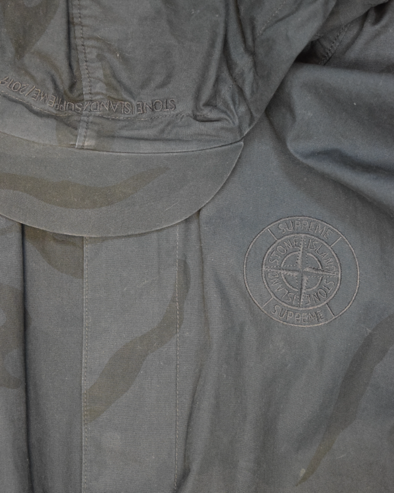 Stone island X Supreme Brushed Cotton 2C Camo - OVD Riot Mask Jacket Blue detail view