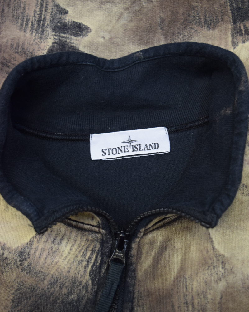 Stone island x Snowbeast Custom Quater Zip Sweatshirt detail view