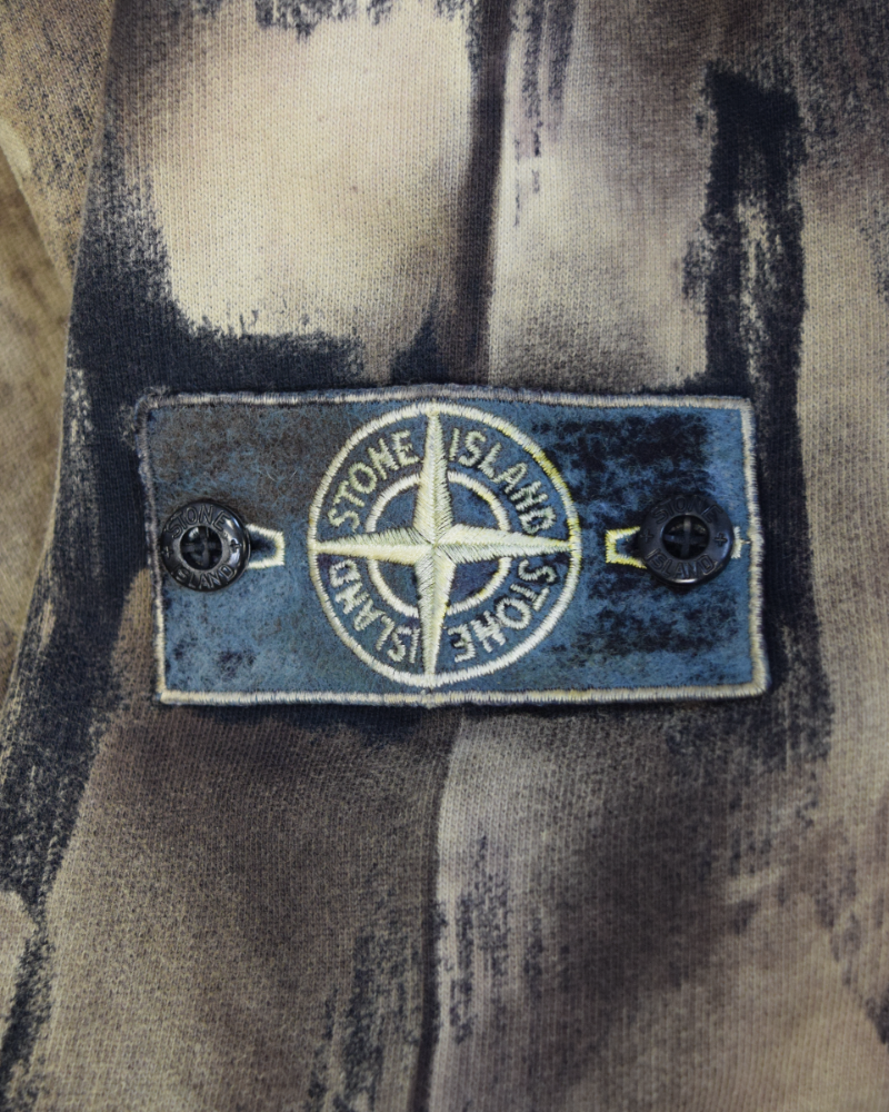 Stone island x Snowbeast Custom Quater Zip Sweatshirt detail view