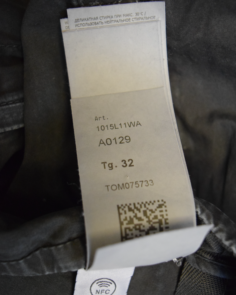 Stone Island Old Effect Treatment Cargo Shorts Black detail view