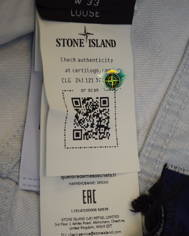 Stone Island Indigo Denim Ultra Bleach Loose light blue detail view