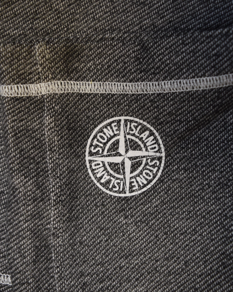 Stone Island Contrast Stitch Shorts Grey detail view