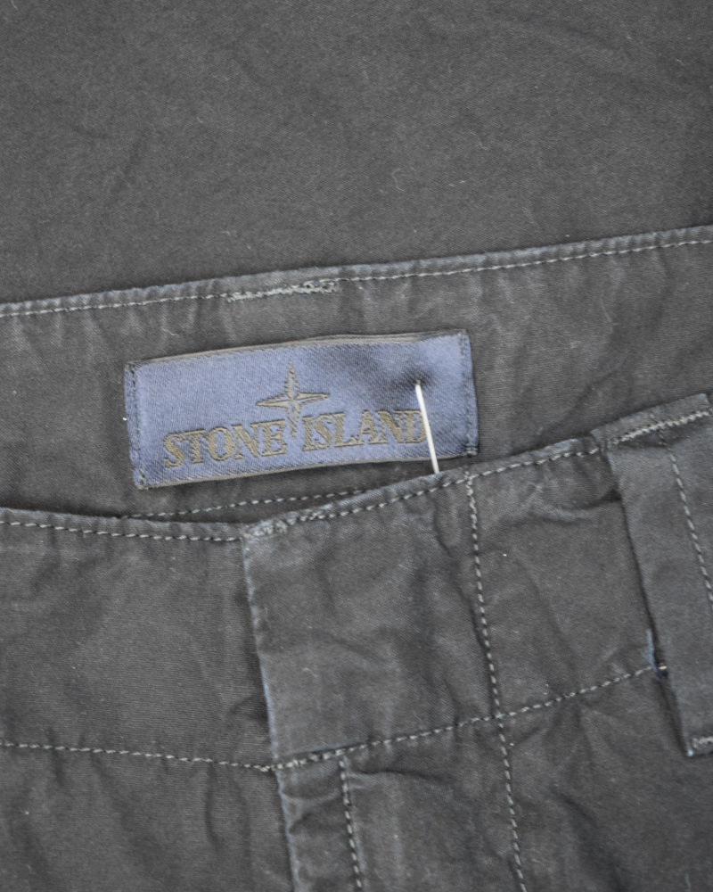 Stone Island Ghost Cargos Black detail view