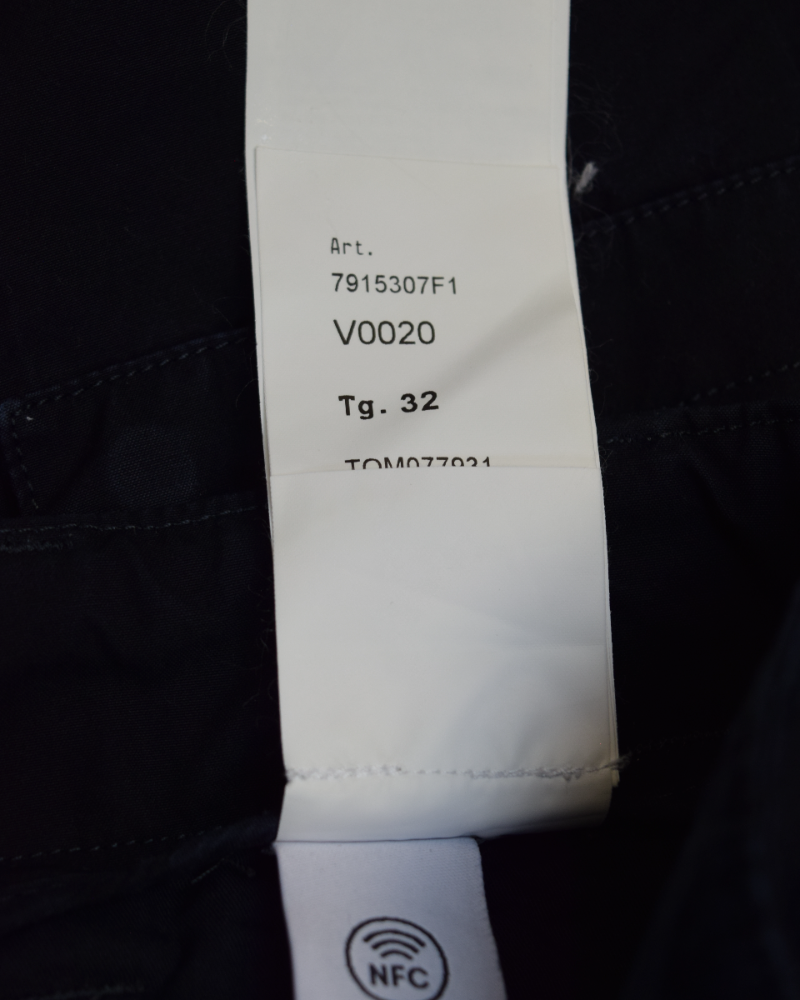 Stone Island Ghost Cargos Black detail view