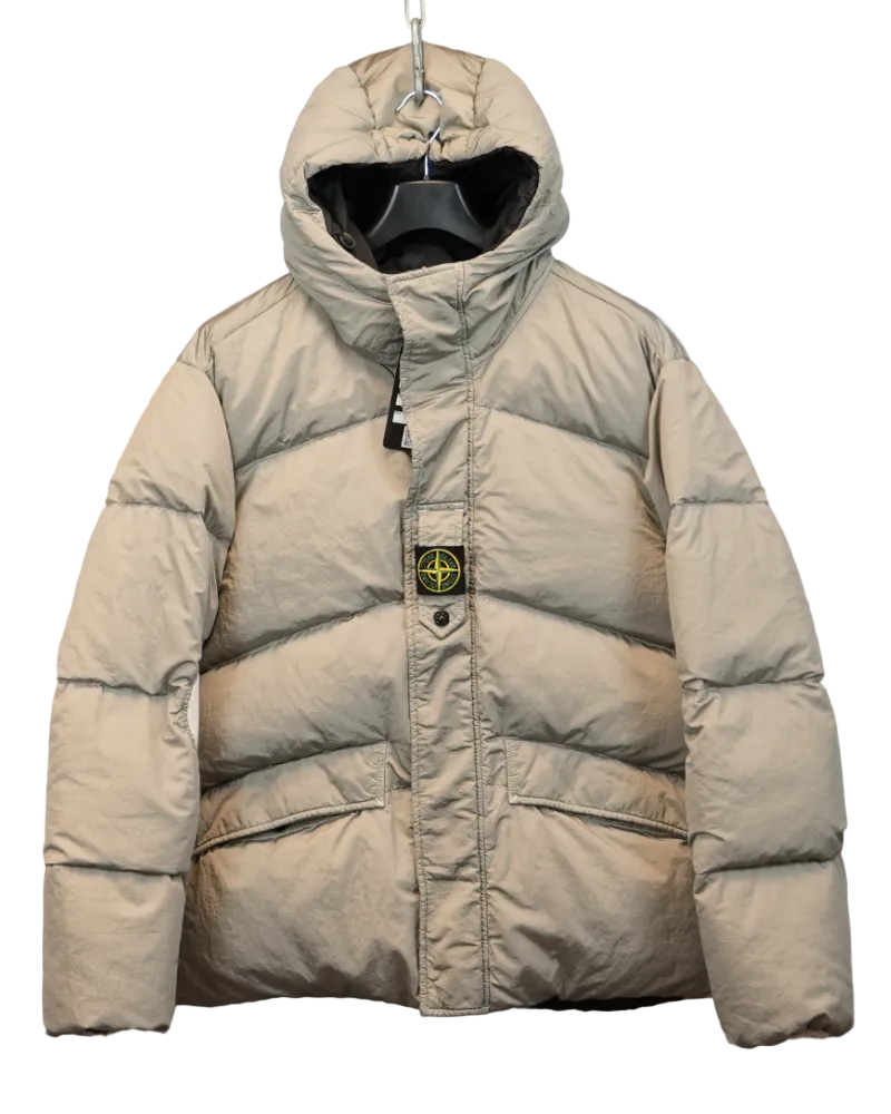 Stone Island Nylon Metal In Econyl Regenerated Nylon With Down - TC Reversible Coat Cream front view