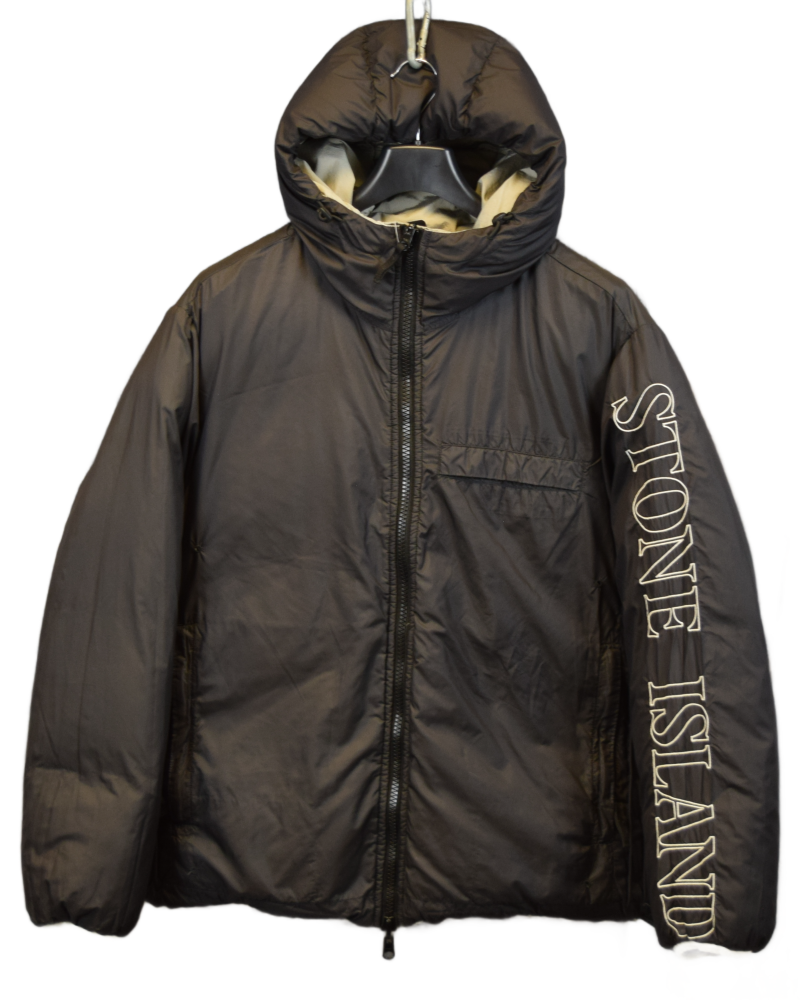 Stone Island Nylon Metal In Econyl Regenerated Nylon With Down - TC Reversible Coat Cream detail view