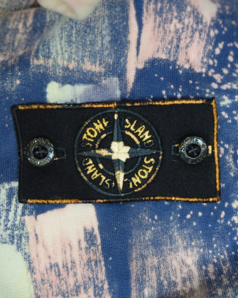 stone island X Snowbeast crewneck green detail view