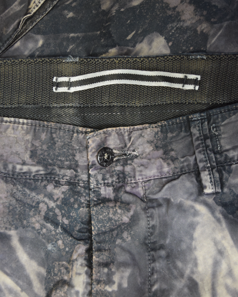 Stone Island X Snowbeast Cargo Shorts blue detail view