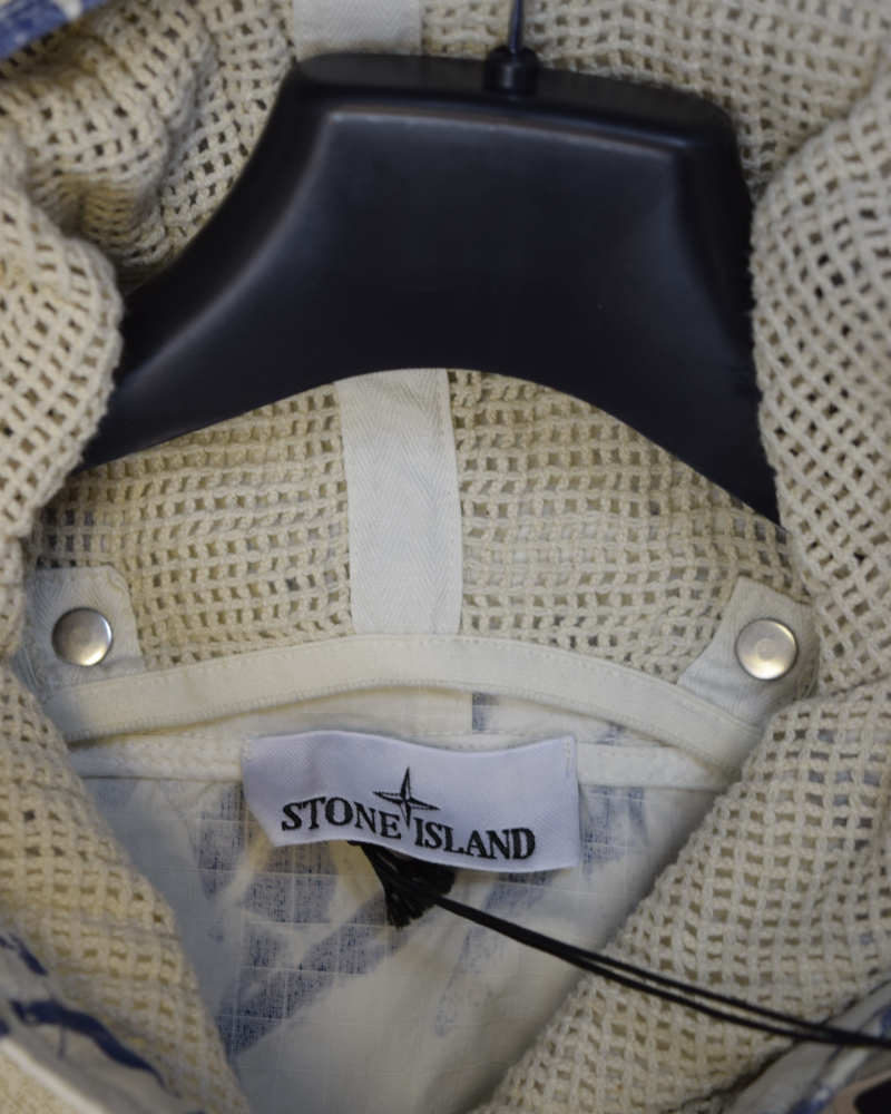 Stone Island scan camo on stretch ripstop ovd jacket blue/white detail view