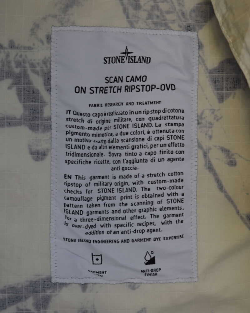 Stone Island scan camo on stretch ripstop ovd jacket blue/white detail view
