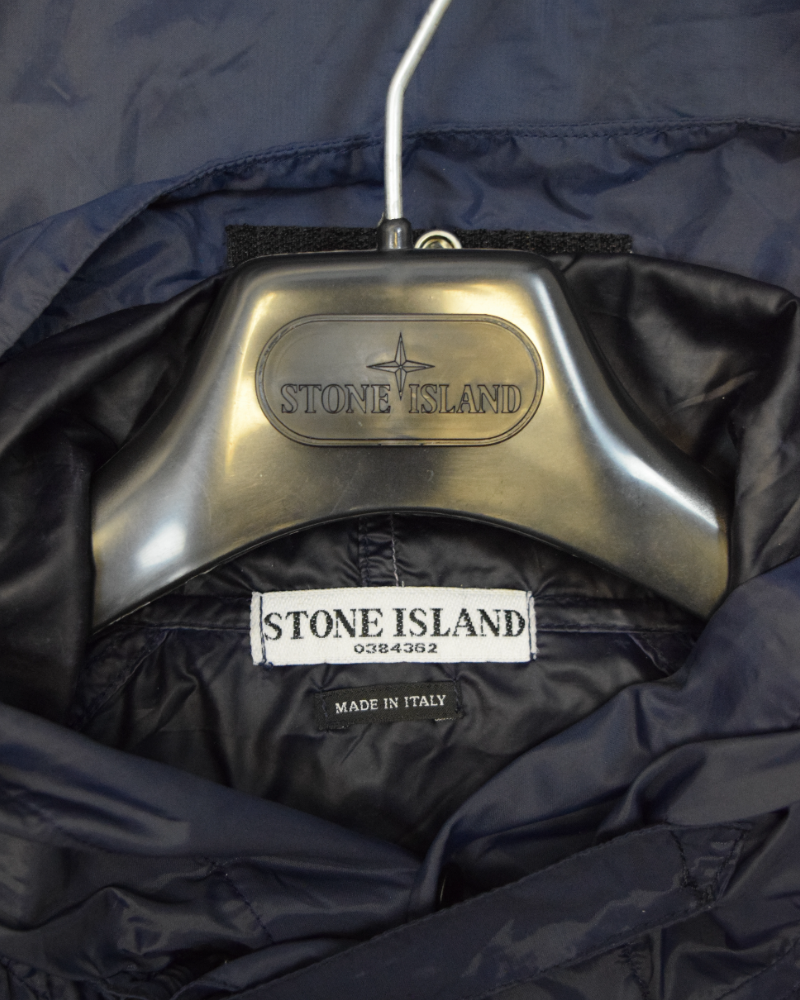 Stone Island Ultra Light Weight Windbreaker Navy Blue detail view