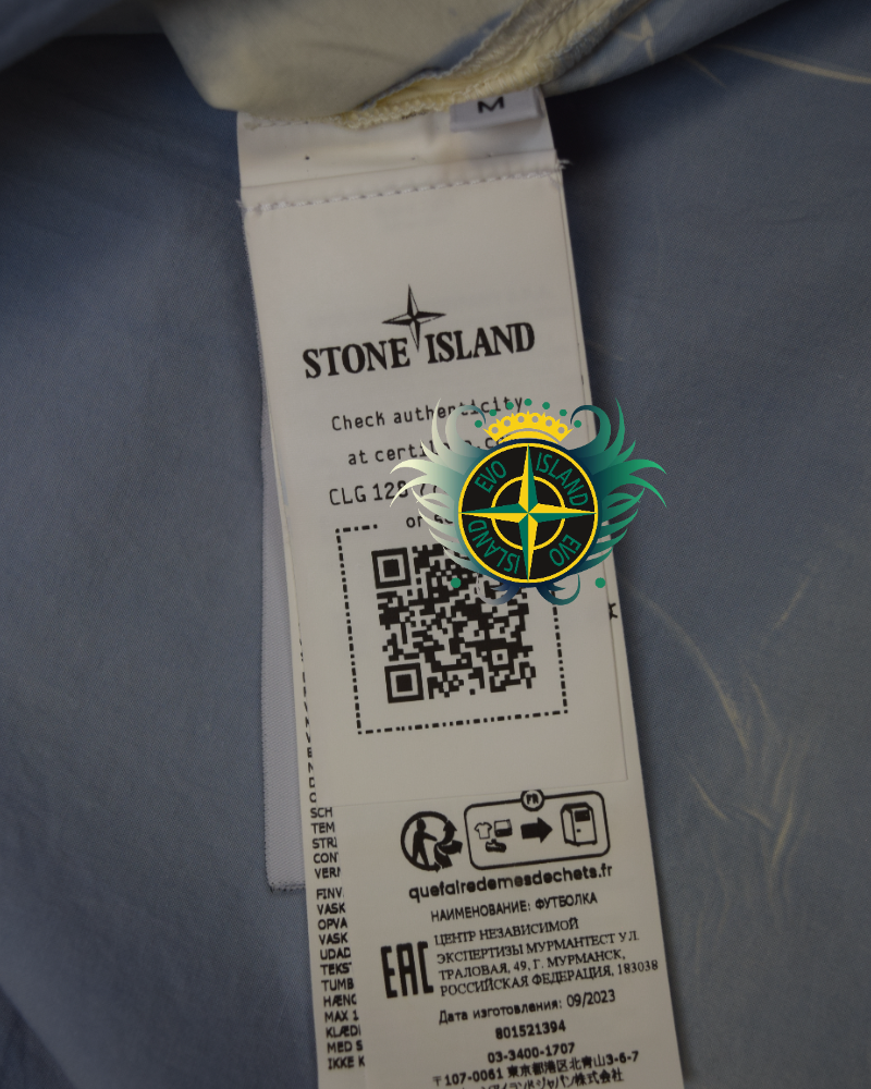 Stone Island Over Tie-Dye T-shirt Off white/Blue detail view