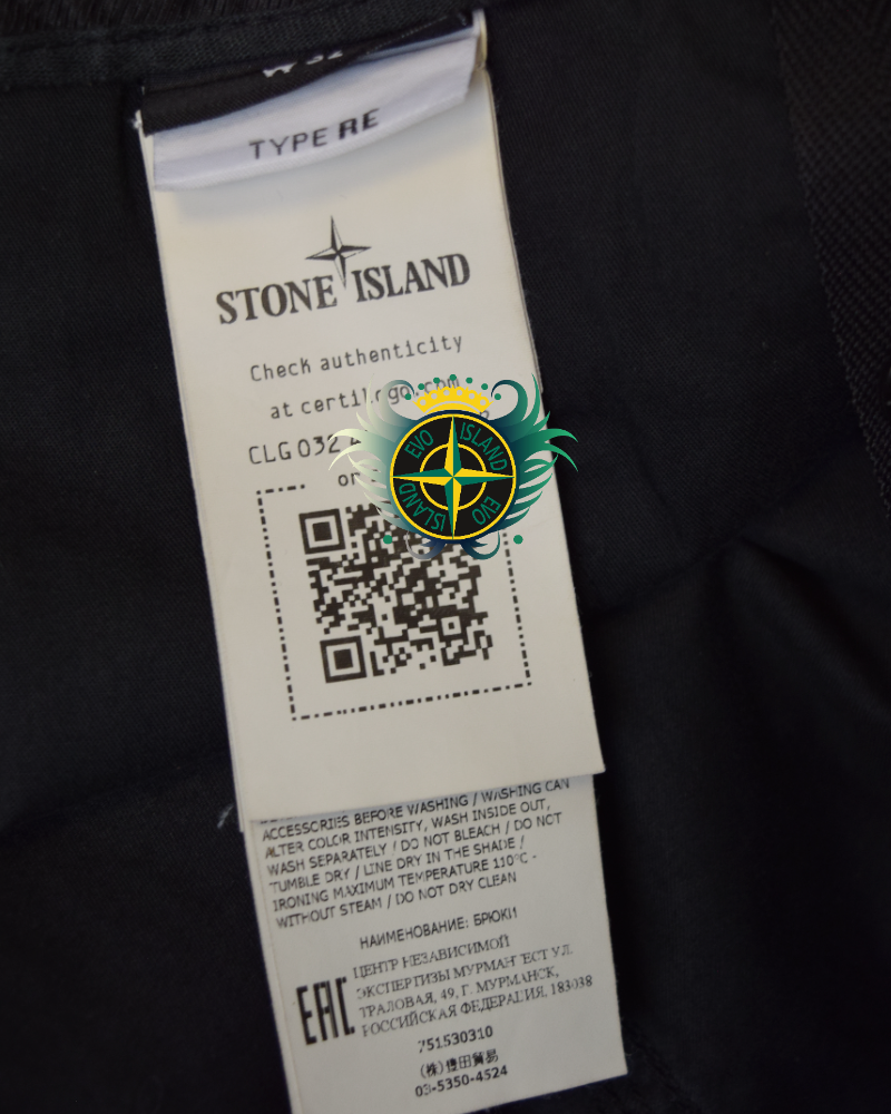 Stone Island Cargos Black detail view