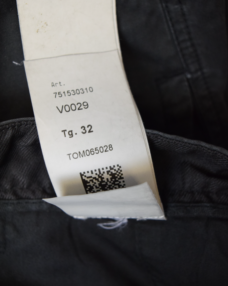 Stone Island Cargos Black detail view