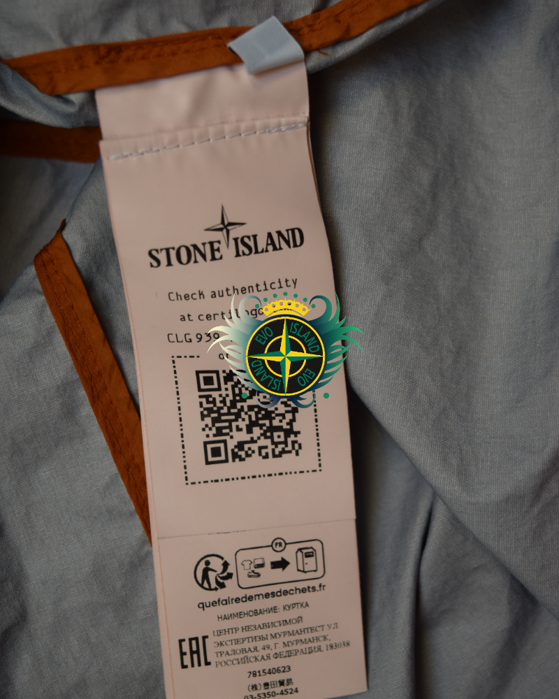 Stone Island Membrana 3L Orange detail view