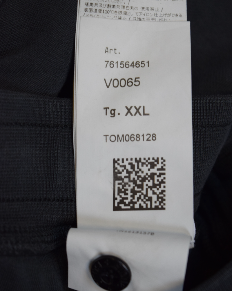 Stone Island Jogger Shorts Dark Grey detail view