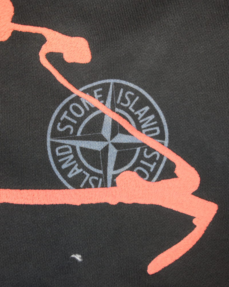 Stone Island Embroidered Pattern Shorts Black detail view