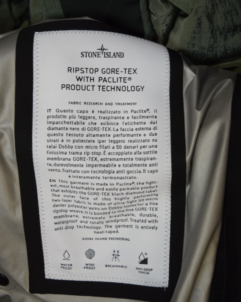 Stone Island Ripstop Gore-Tex with Paclite Prodct Technology 2 in 1 with Gilet Black detail view