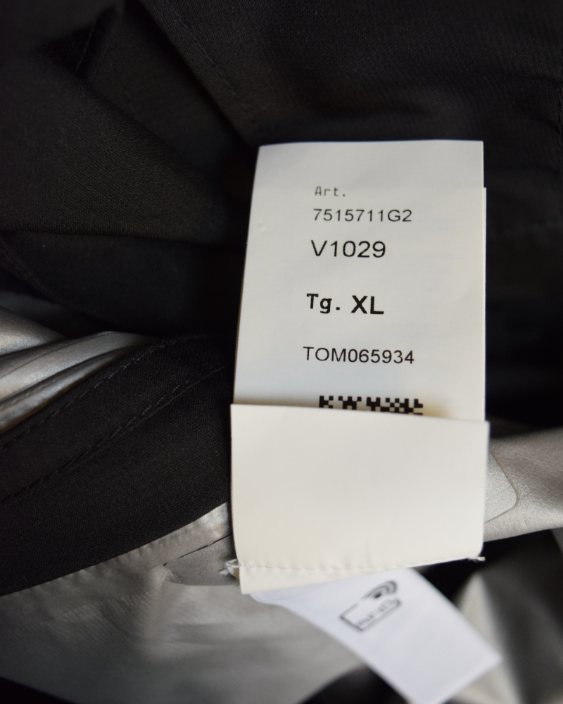 Stone Island Ripstop Gore-Tex with Paclite Prodct Technology 2 in 1 with Gilet Black detail view