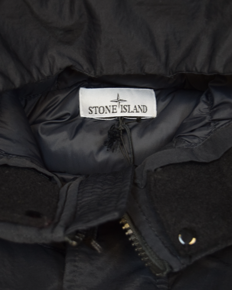 Stone Island Opaque Nylon Twill Down TC Black detail view