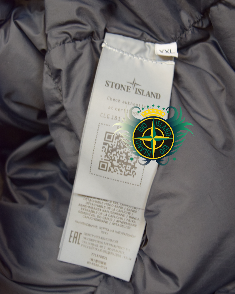 Stone Island Opaque Nylon Twill Down TC Black detail view