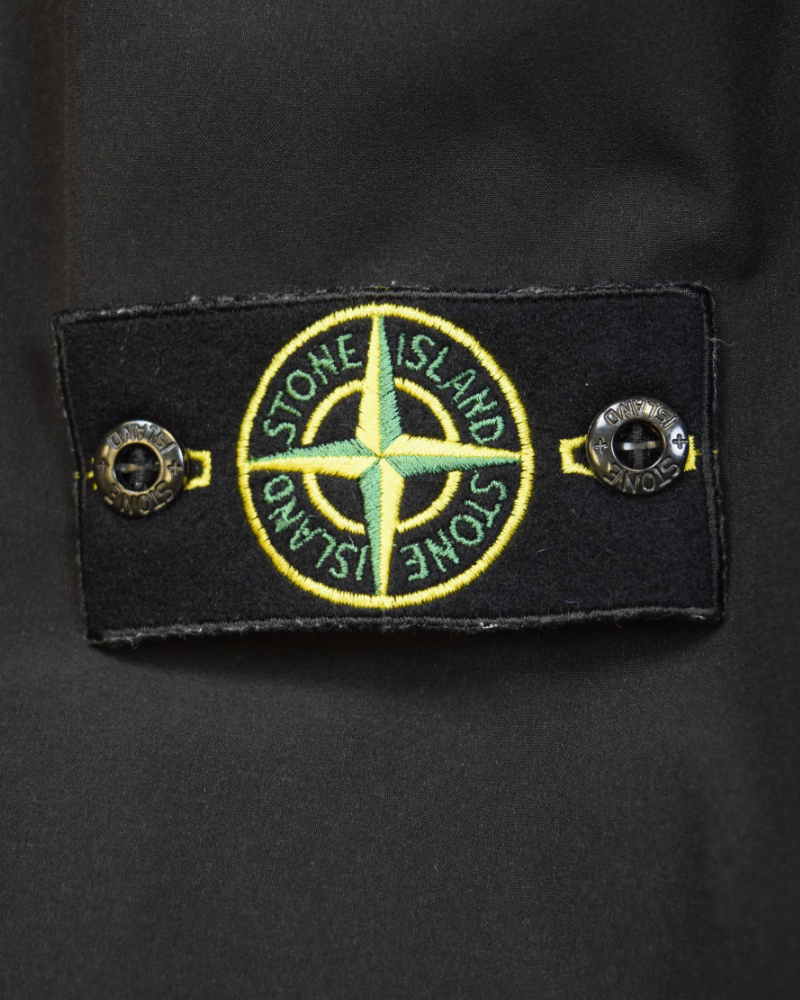 Stone Island Soft Shell_R E.Dye Technology With Prima Loft Insulation Tech Black detail view