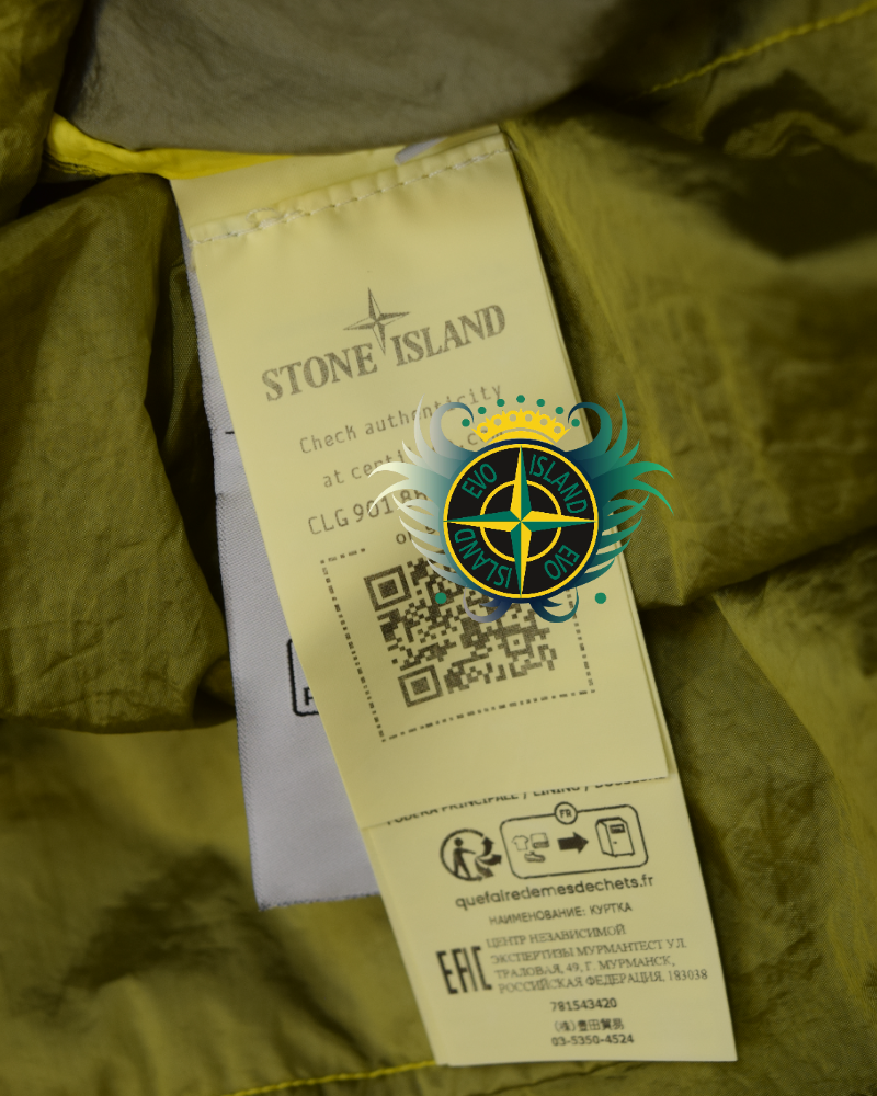 Stone Island Nylon Metal Watro- TC Smock Green detail view