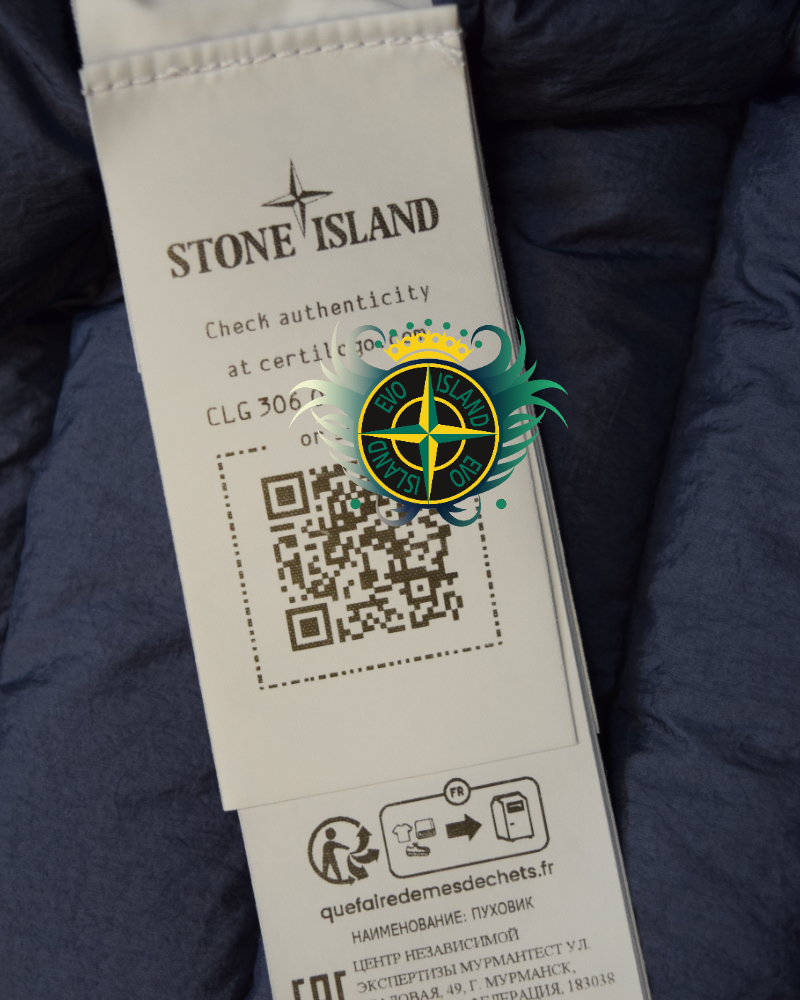 Stone Island Loom Woven Chambers R Nylon Down TC Blue detail view