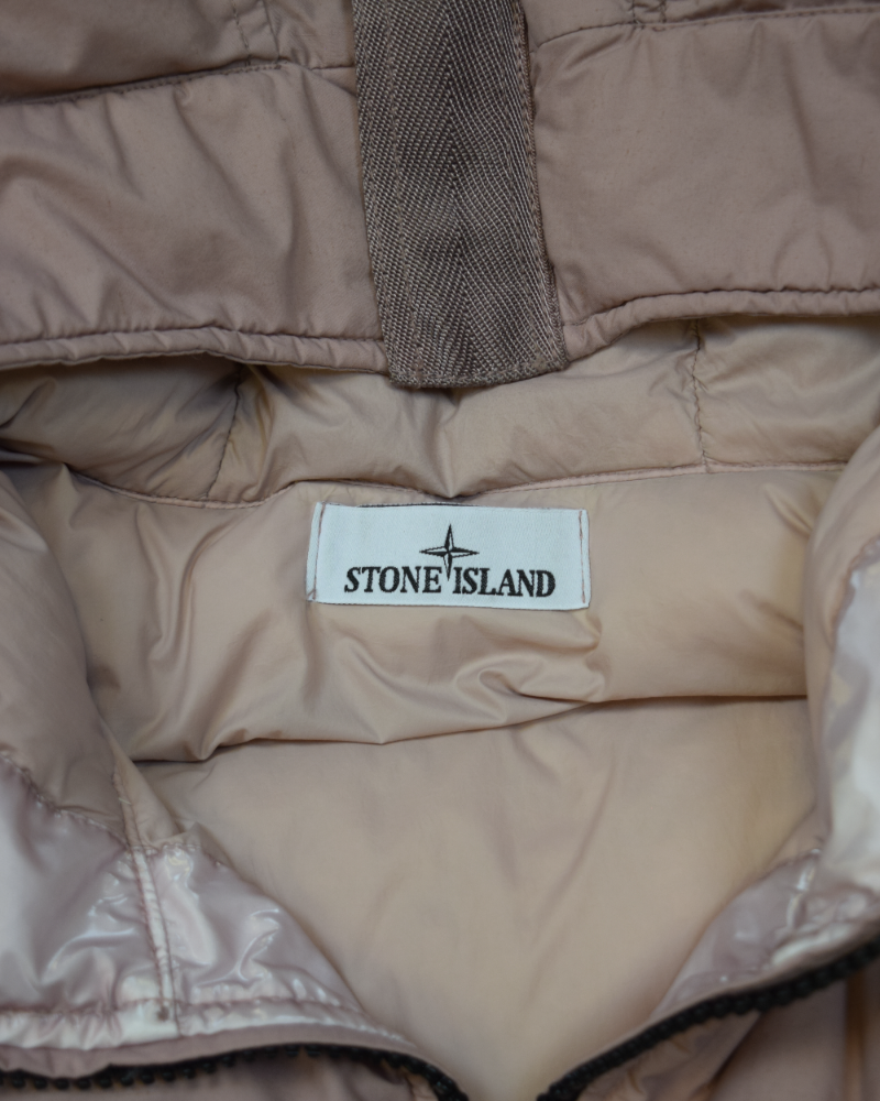 Stone Island Naslan Light Watro Down TC Pink detail view