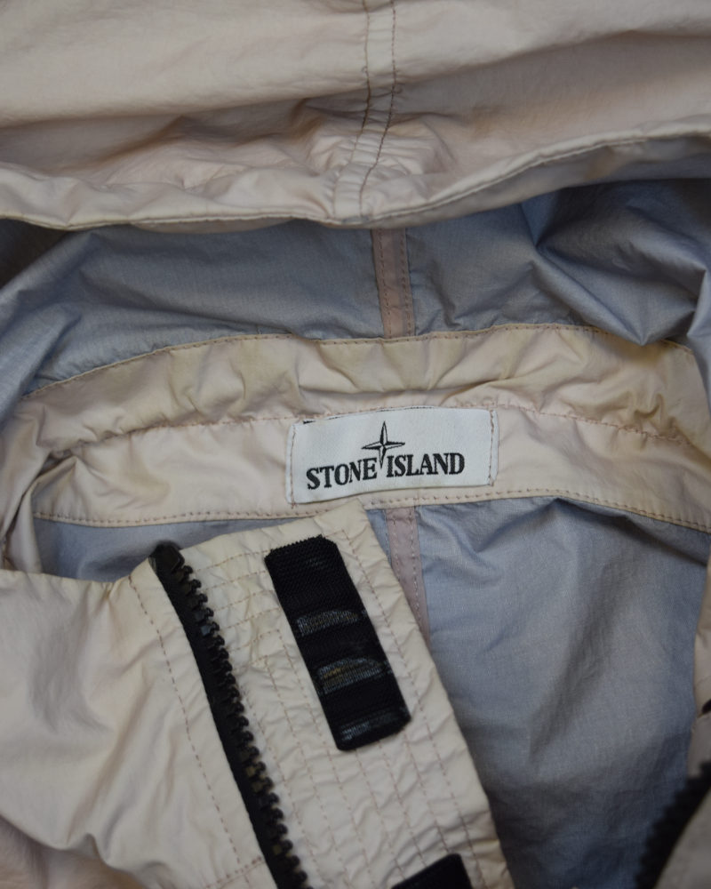 Stone Island Membrana 3L TC cream detail view