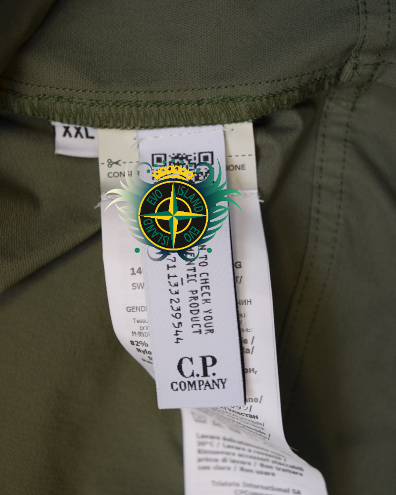 C.P. Company lightweight smock Green detail view